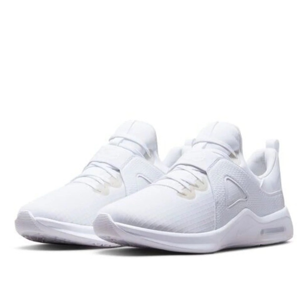 NEW Nike Womens Air Max Bella TR 5 Fitness Running Shoes White Women’s Sz 7